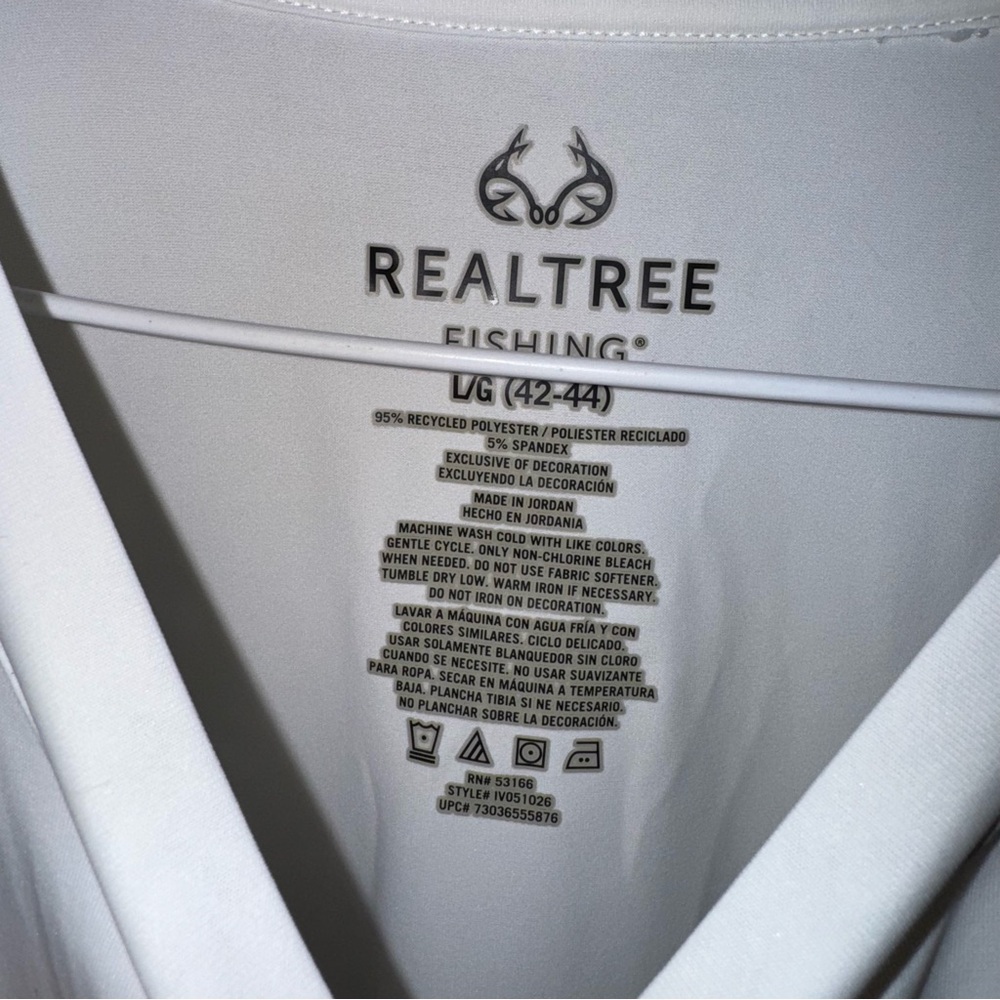 Realtree Men's Long Sleeve White Tee with Flag Sleeve - Picture 5 of 5
